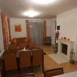 Villa Gejzir 16 *