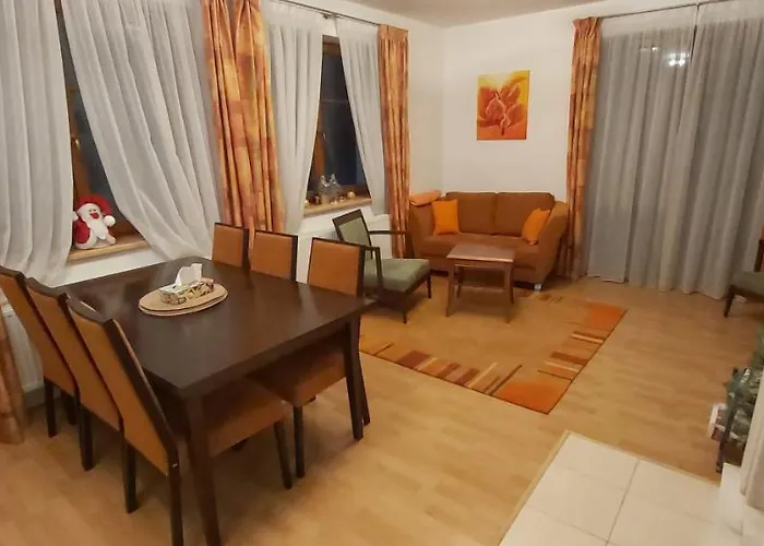 Gejzir 16 וילה קרלובי וארי